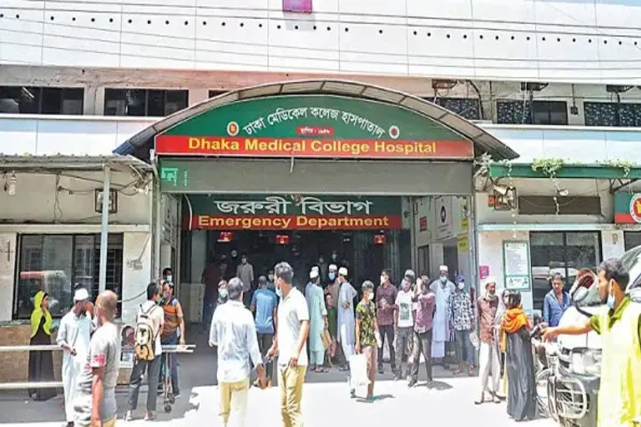 রাজধানীতে বৃষ্টির পানিতে বিদ্যুতের ছেঁড়া তার, ব্যবসায়ীর মৃত্যু