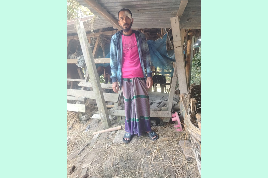 গরু চুরি করতে না পারায় ছুরিকাঘাত করে পালিয়ে গেলো চোরচক্র