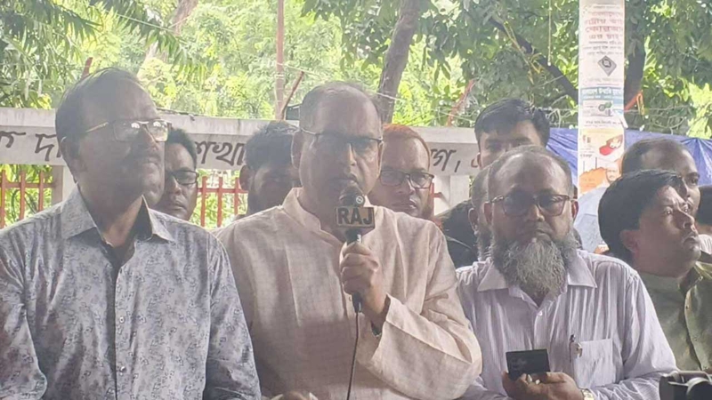 অবৈধ নাগরিকদের নয়, হাসিনাকে পুশ-ইন করুন: দুদু