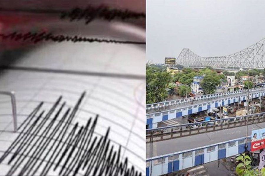 বাংলাদেশের ভূমিকম্পে কেঁপে উঠল পশ্চিমবঙ্গ