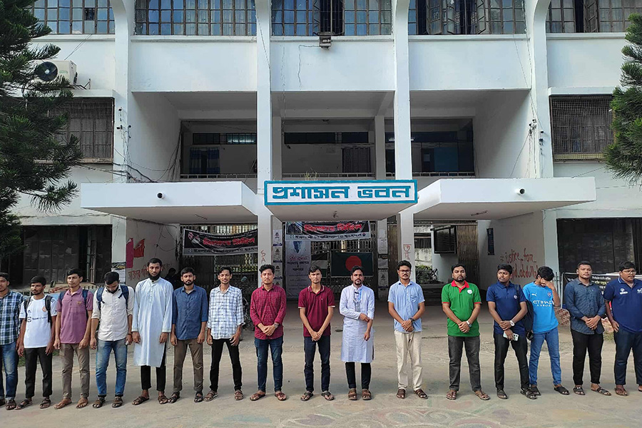 মির্জা ফখরুল ও এনসিপি নেতাদের ওপর হামলায় ইবিতে মানববন্ধন