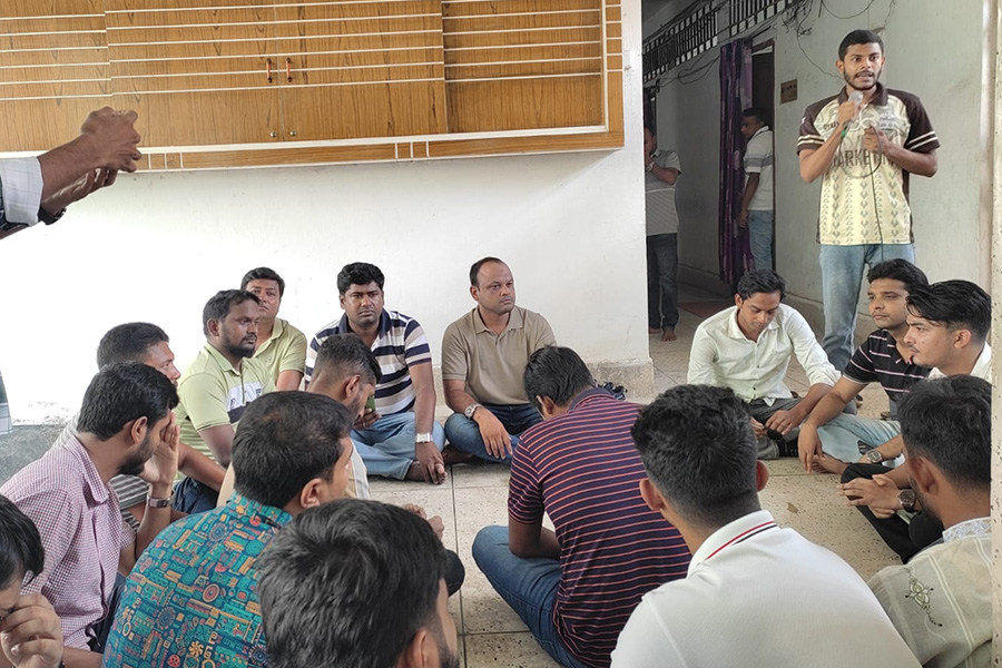 ফ্যাসিস্ট মুক্ত শিক্ষক নিয়োগ বোর্ডের দাবিতে ইবি ছাত্রদল