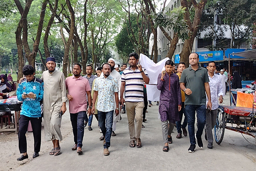 সাজিদ হত্যার বিচার দাবিতে ইবিতে প্রতীকী লাশ মিছিল