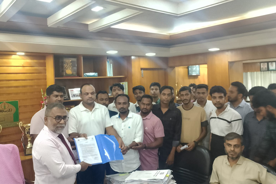 জিমনেশিয়ামে নারীদের পৃথক ব্যবস্থা-সহ সাত দফা দাবিতে ইবি ছাত্রদল