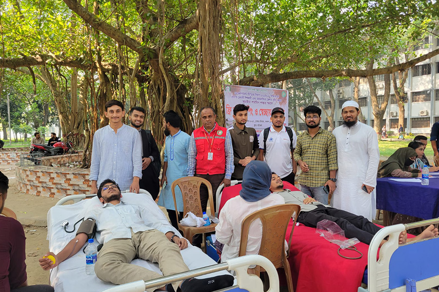 প্রয়াত ইবি ছাত্রী শান্তার স্মরণে রক্তদান কর্মসূচি