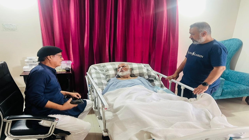 অসুস্থ আবুল হোসেনকে দেখতে যান ইশতিয়াক আজিজ