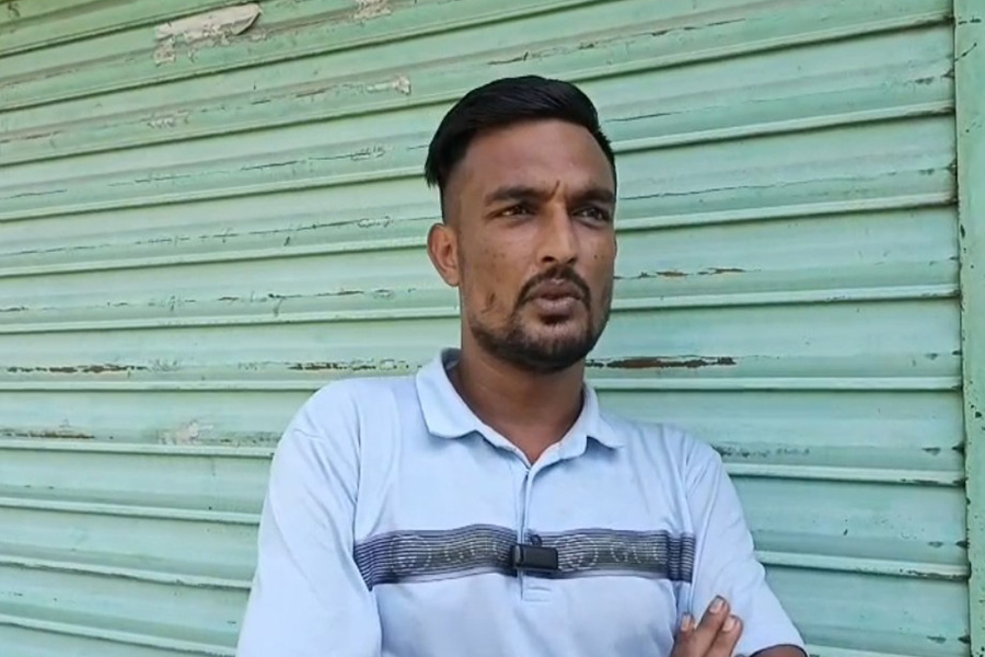 ফেনীতে প্রবাস ফেরত যুবকের ওপর হামলা