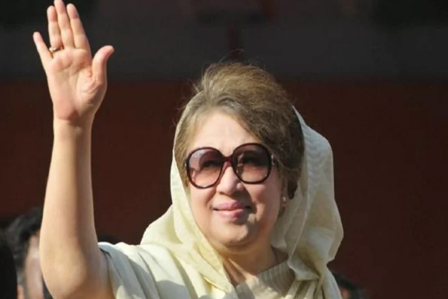 ফুলগাজীতে বিএনপির ১ নম্বর সদস্য খালেদা জিয়া