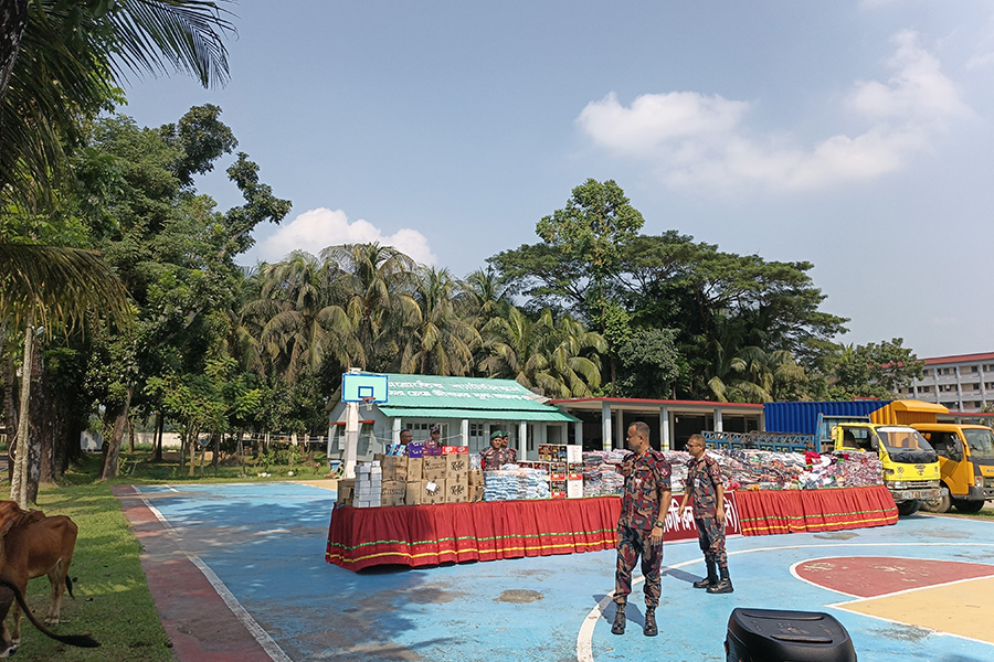 বিজিবির অভিযানে ফেনী সীমান্তে কোটি টাকার মালামাল জব্দ