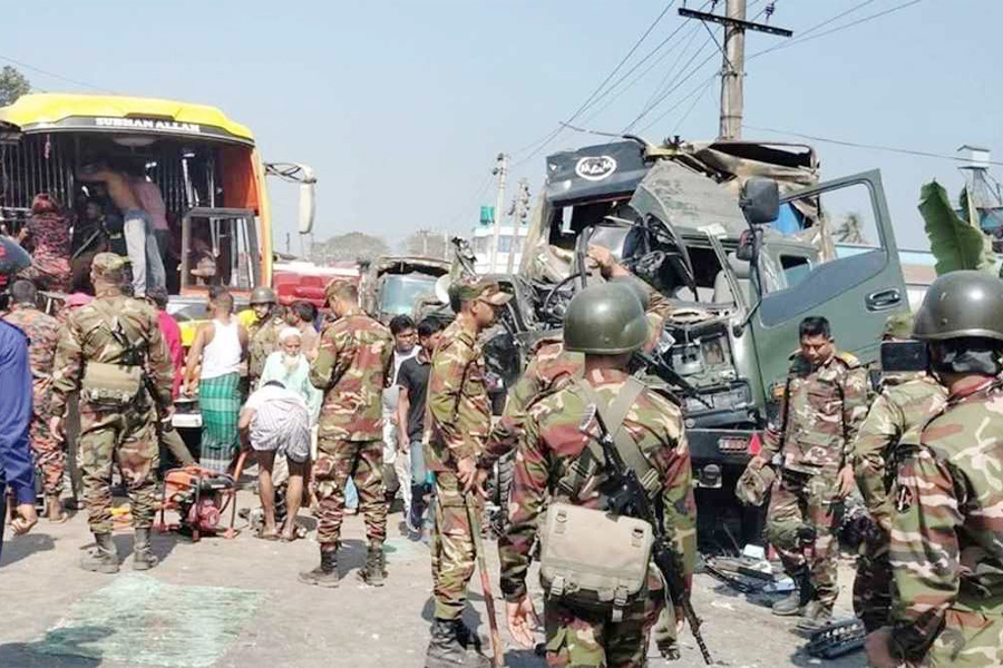 বছরের প্রথম মাসে ৫৫৯ সড়ক দুর্ঘটনায় নিহত ৪৮৭