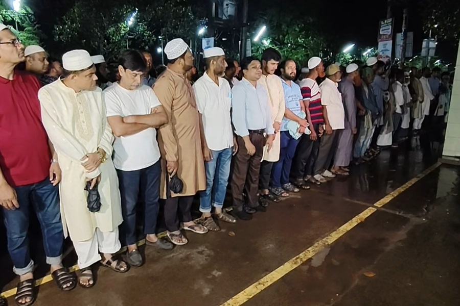 কুষ্টিয়ায় বাবা-মায়ের পাশে চিরনিদ্রায় লালনকন্যা ফরিদা পারভীন