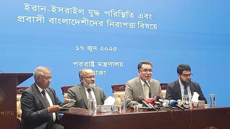 এই মুহূর্তে বাংলাদেশিদের ইরান ত্যাগ করা কঠিন: পররাষ্ট্র মন্ত্রণালয়