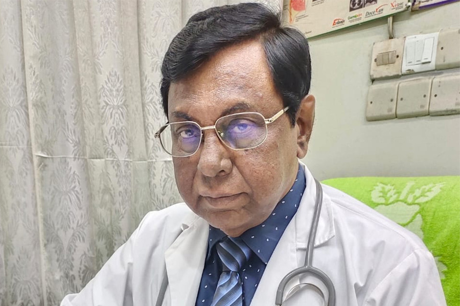 উপদেষ্টা হতে সমন্বয়ককে ২০০ কোটির চেক দেয়ার অভিযোগ চিকিৎসকের বিরুদ্ধে
