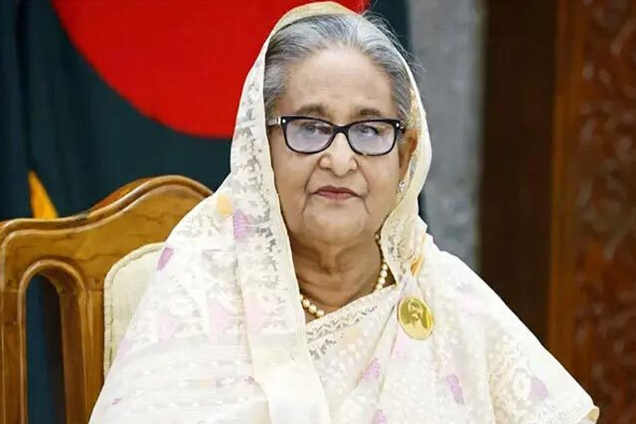আল্লাহ জীবন দিয়েছেন, তিনিই নেবেন: শেখ হাসিনা