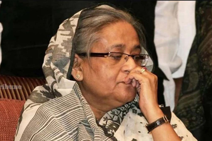 জেল থেকে সন্ধ্যার পর কোথায় যেতেন শেখ হাসিনা?