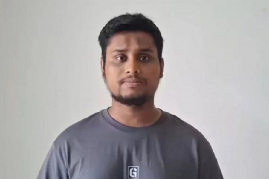 ‘১০ কোটি টাকা’ নেওয়ার অভিযোগে যা বললেন হাসনাত আবদুল্লাহ