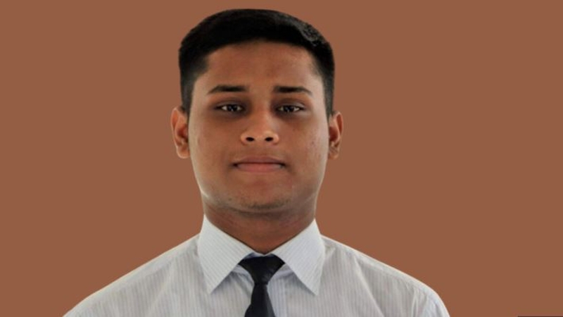 সংবাদ উপস্থাপিকার চাকরি ফিরিয়ে দিতে বললেন হাসনাত