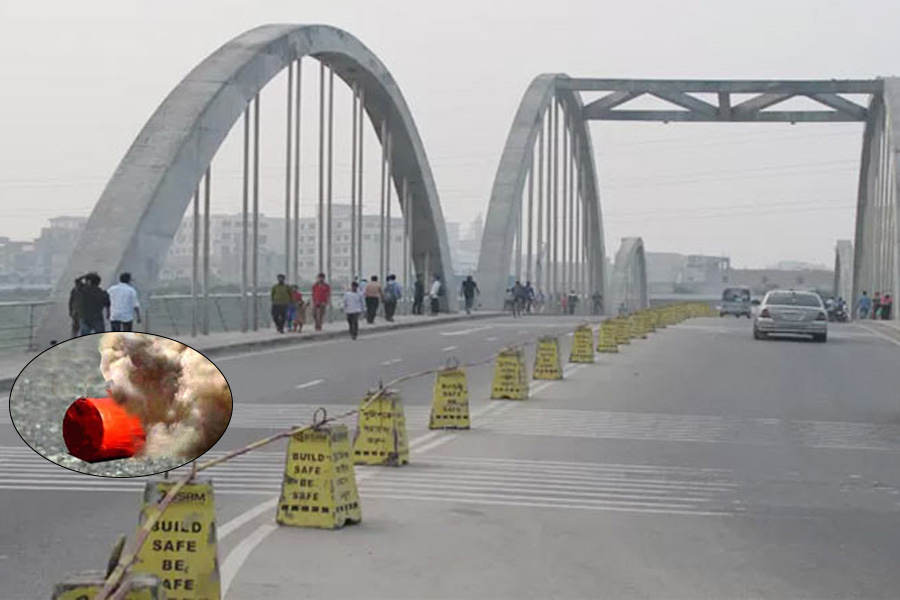 রাজধানীর ৩ স্থানে ককটেল বিস্ফোরণ