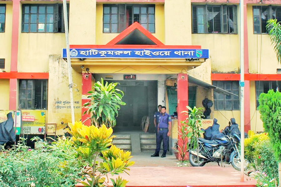 উত্তরাঞ্চলে ট্রাকে বাড়ি ফেরার পথে অজ্ঞান পার্টির খপ্পরে ৪ যাত্রী