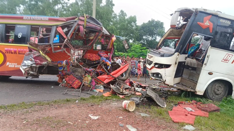 ফরিদপুরে বাস দুর্ঘটনায় ৩ জন নিহত