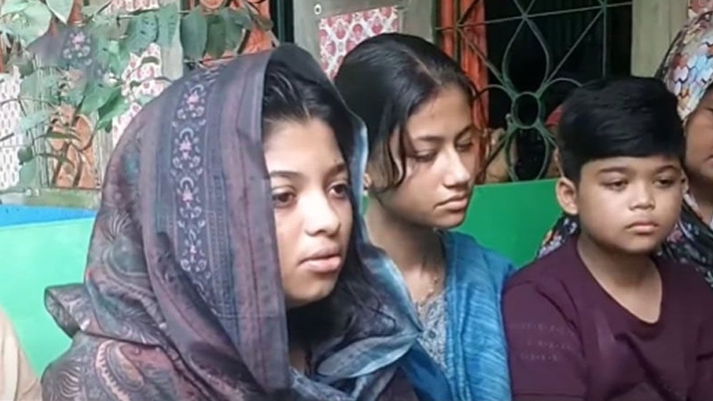 ‘আমরা এখন কোথায় গিয়ে দাঁড়াব’