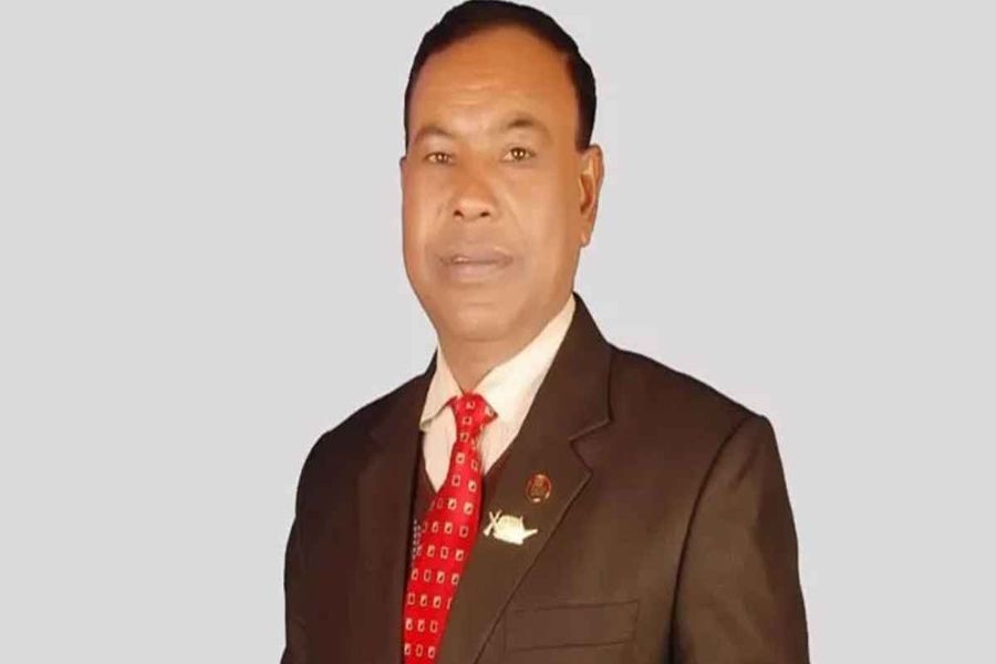 আত্মগোপন থেকে বাড়িতে, অতঃপর গ্রেপ্তার আ.লীগ নেতা