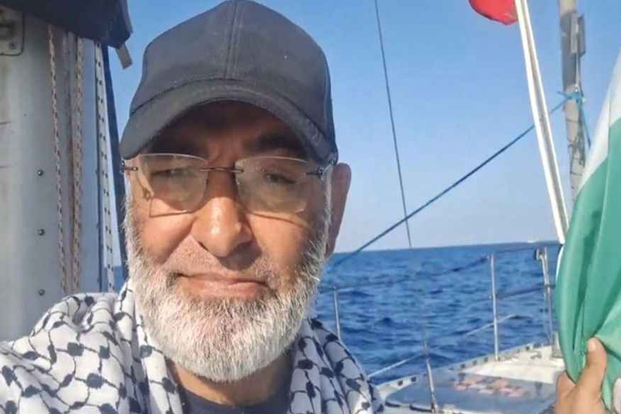 জামায়াত নেতাকে আটক করল ইসরায়েল