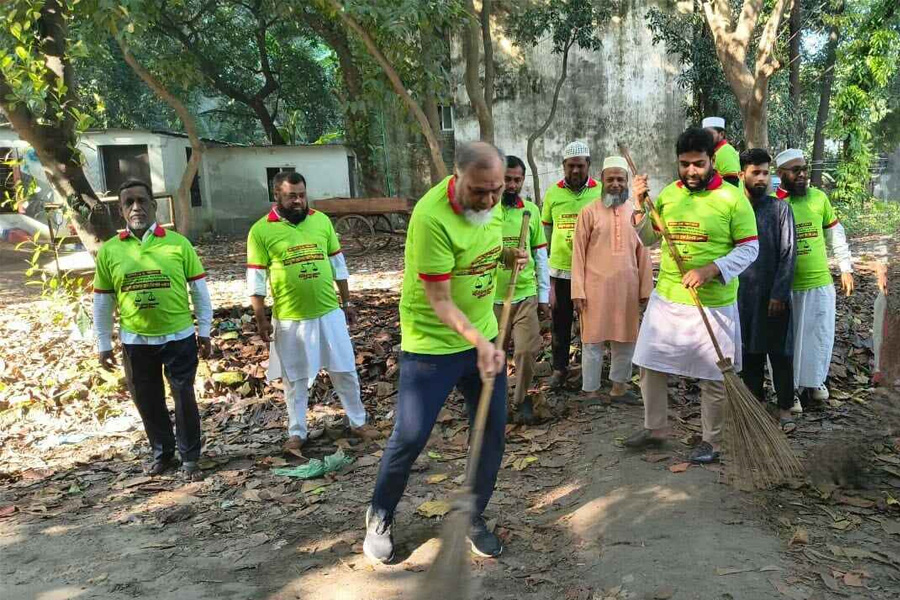 গণভবন এলাকায় জামায়াতের পরিষ্কার-পরিচ্ছন্নতা অভিযান