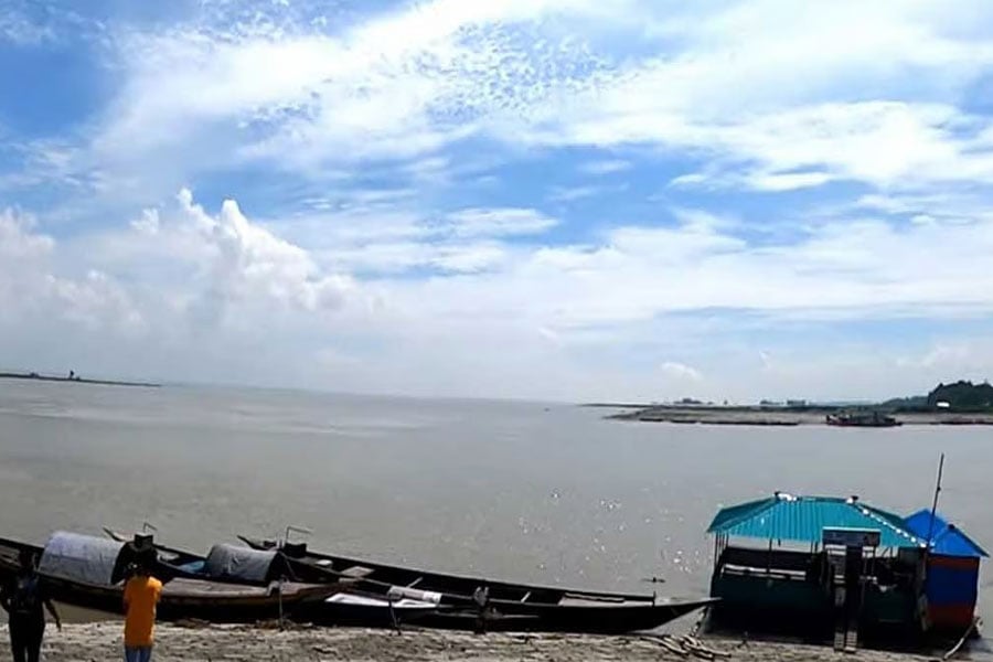 সারিয়াকান্দি যমুনা নদীর  পার