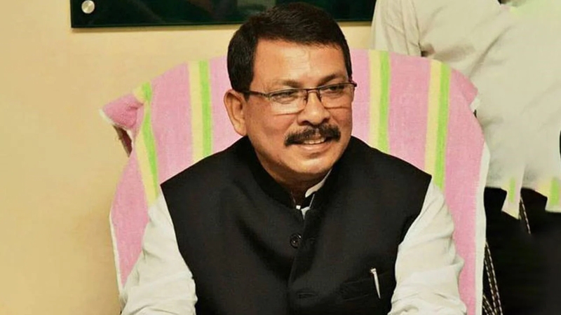 যশোর জেলা পরিষদের সাবেক চেয়ারম্যানের দেশ ত্যাগে নিষেধাজ্ঞা