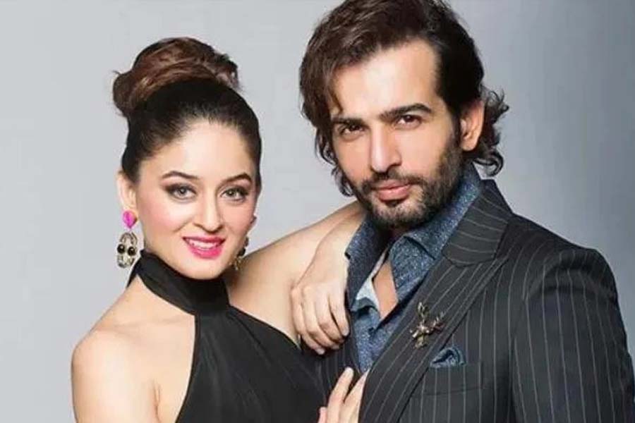 ১৫ বছরের দাম্পত্যে ইতি টানলেন জয় ভানুশালী ও মাহি ভিজ?