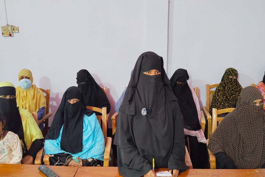 রাজাপুরে জামায়াত প্রার্থীর প্রচারে বাধার অভিযোগে সংবাদ সম্মেলন