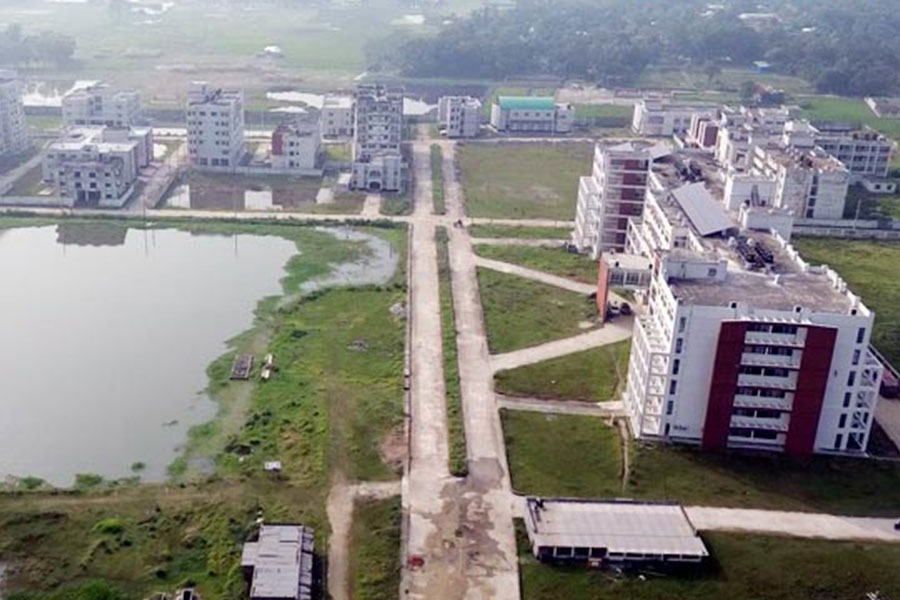 ৫০ লাখ মানুষের অপেক্ষা ফুরোয়নি ১০  বছরেও