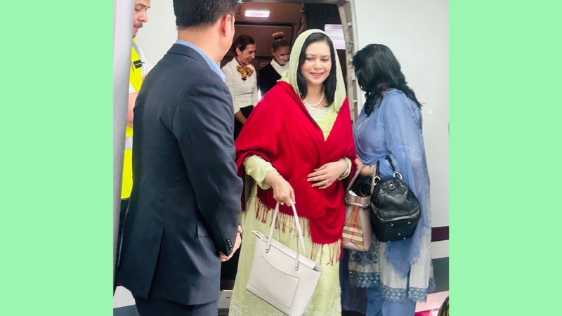 অসুস্থ মাকে দেখতে হাসপাতালে যাবেন জুবাইদা