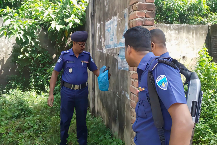 খাগড়াছড়িতে নির্মাণাধীন দোকানঘর থেকে গ্রেনেড উদ্ধার