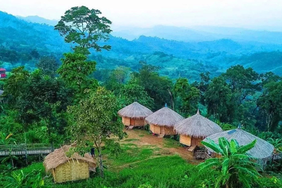 সহিংসতায় বিপর্যস্ত সাজেক-খাগড়াছড়ির পর্যটন