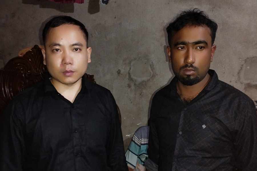 কেন্দুয়া থেকে তিন নারীকে চীনে পাচারের চেষ্টা, আটক ২