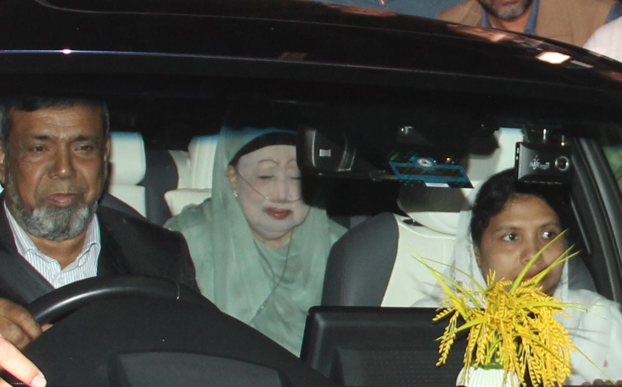 হাসপাতালে ভর্তি হয়েছেন খালেদা জিয়া