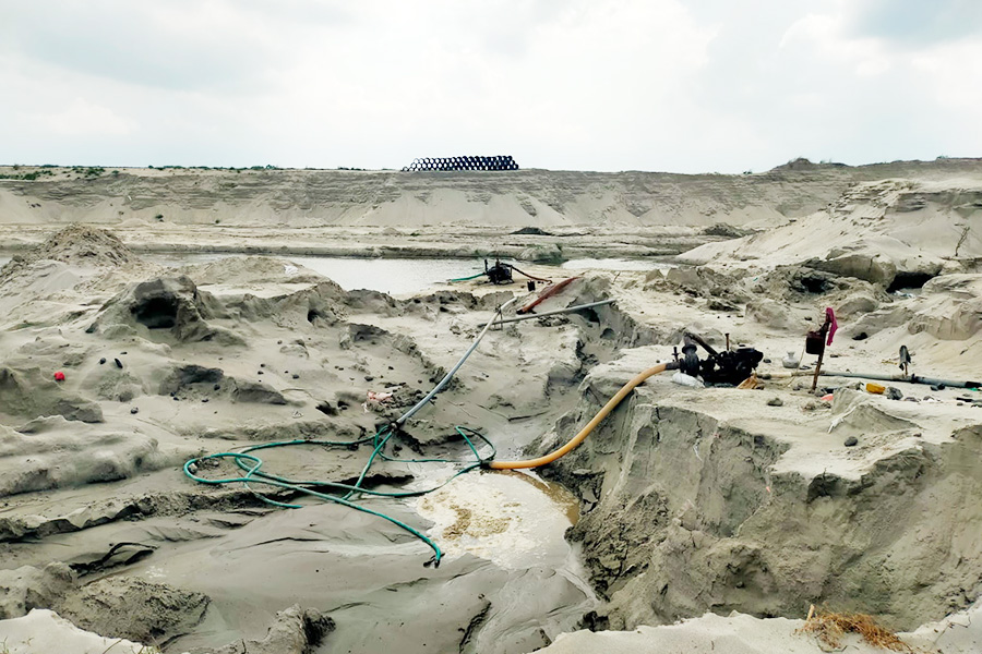 মারখালীতে দেড় লাখ ঘনমিটার বালু লুট, থানায় জিডি