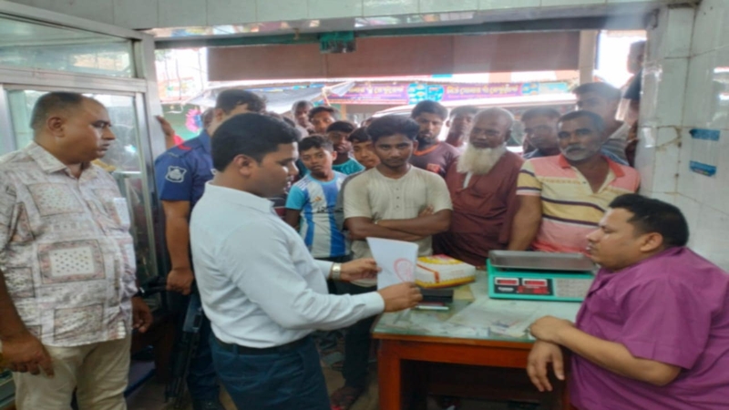 কুমারখালীতে দুই হোটেল মালিককে ২৫ হাজার টাকা জরিমানা