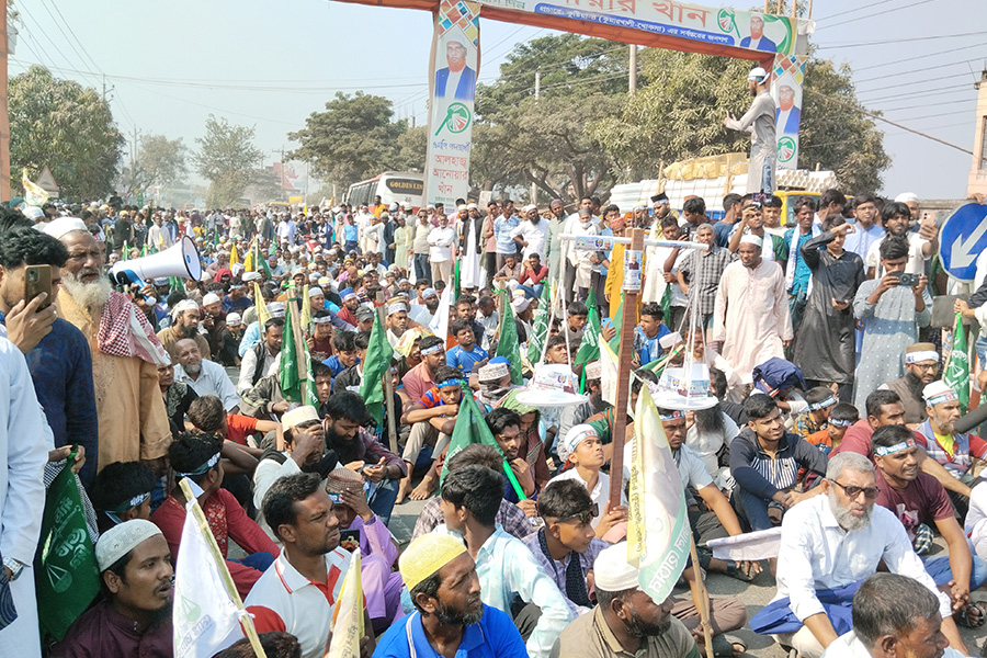 কুষ্টিয়া-৪ আসনে জামায়াতের এমপি প্রার্থীর নির্বাচনী সমাবেশে জনতার ঢল