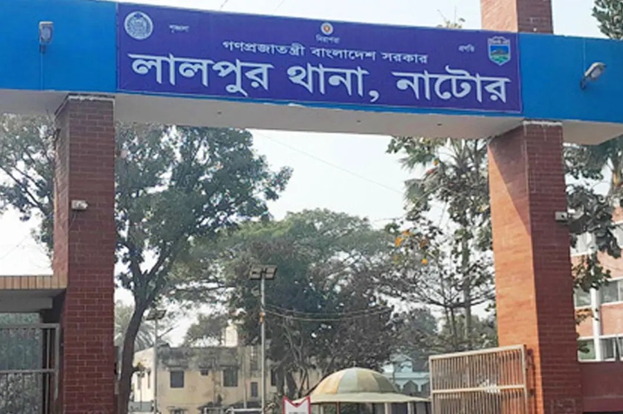 পদ্মায় ভাসমান স্পিডবোটে গুলিবিদ্ধ মরদেহ