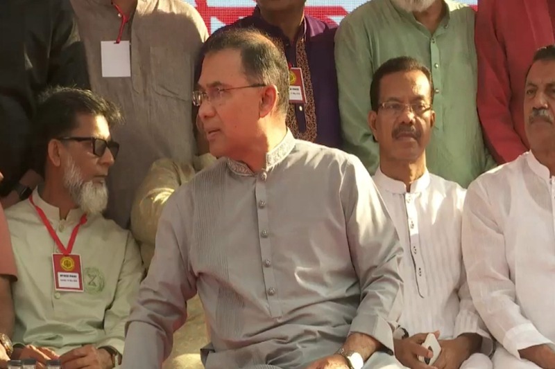 শ্রমিক সমাবেশে যোগ দিয়েছেন প্রধানমন্ত্রী তারেক রহমান