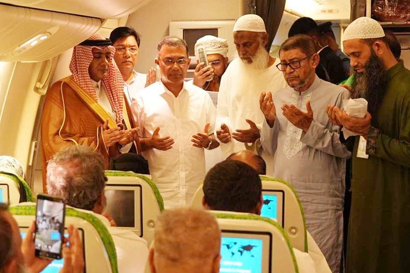 প্রথম হজ ফ্লাইট উদ্বোধন করলেন প্রধানমন্ত্রী