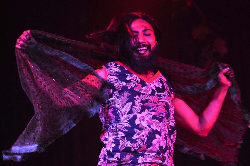 বহুমাত্রিক অভিনেতা তানভীর নেওয়াজ ‘তীর্থ’