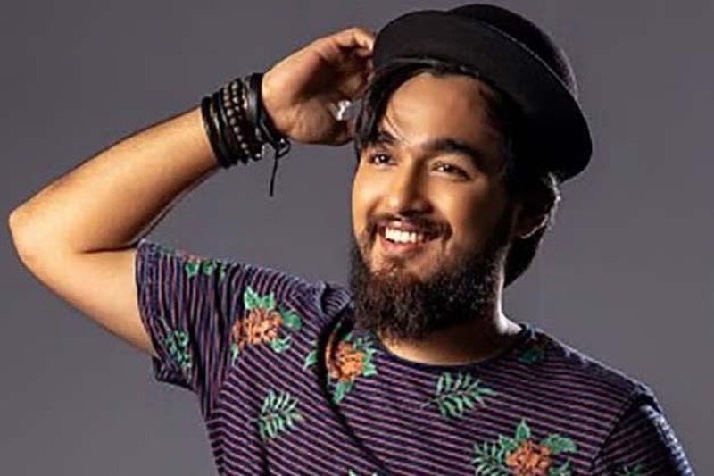 নোবেলের পিছু ছাড়ছে না নারী কেলেঙ্কারি