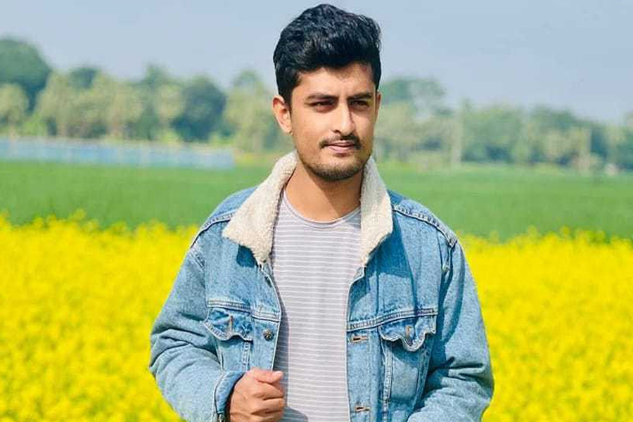 মাদারীপুরে হত্যা মামলার আসামিকে প্রকাশ্যে কুপিয়ে হত্যা