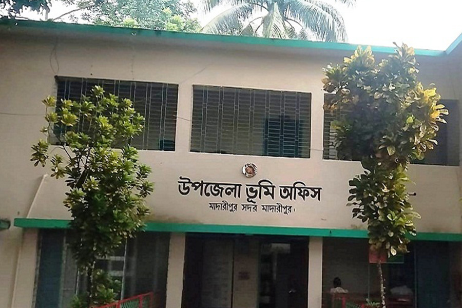 মাদারীপুরে এসিল্যান্ড না থাকায় সেবা থেকে বঞ্চিত সেবাপ্রত্যাশীরা