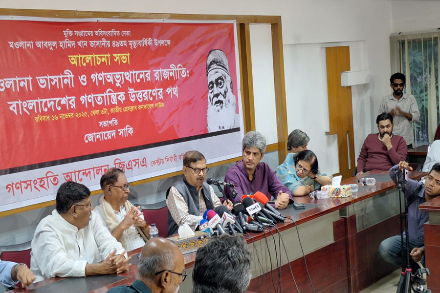 সাকসেসফুল নির্বাচন গণতন্ত্র উত্তরণের পথ: মান্না