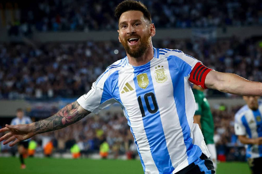 আর্জেন্টিনা নয় মায়ামির হয়ে খেলবেন মেসি!